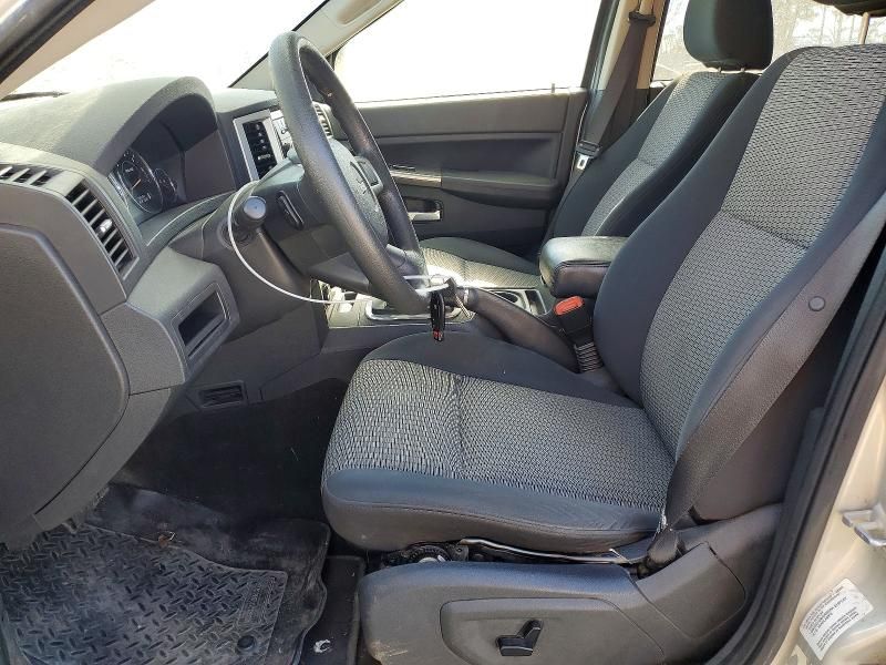 2010 Jeep Grand Cherokee Laredo