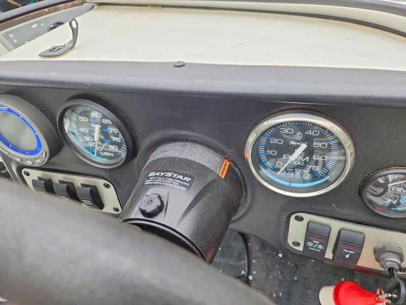 2004 Stratos 180 Boat-Outboard Engine