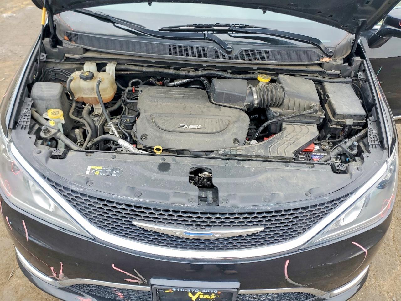 2018 Chrysler Pacifica Touring l