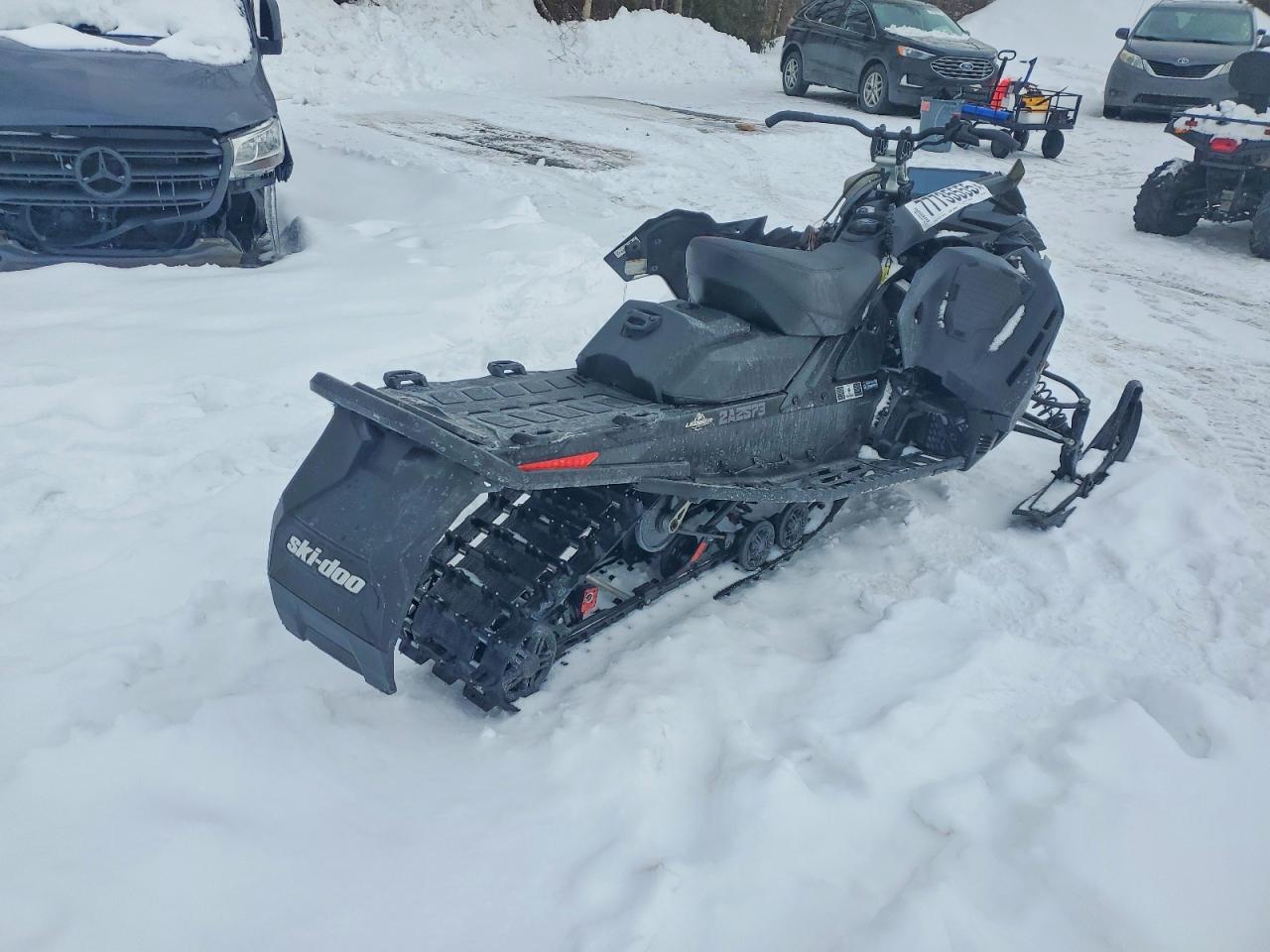 2025 Skidoo Renegade X-RS 900 ACE Turbo R