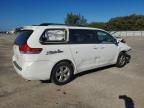 2014 Toyota Sienna le