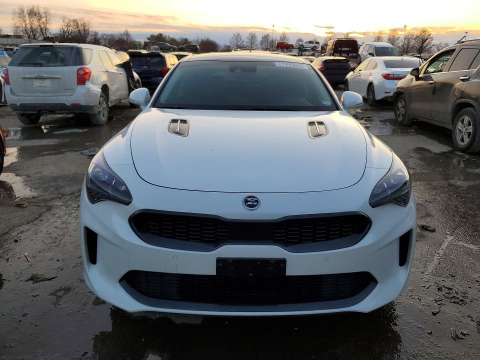 2019 KIA Stinger Premium