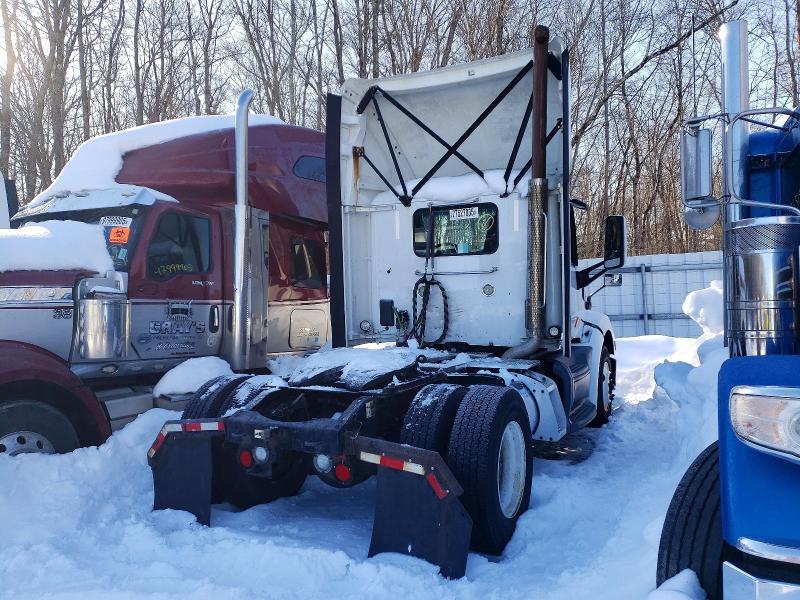 2017 Peterbilt 579 Semi Truck