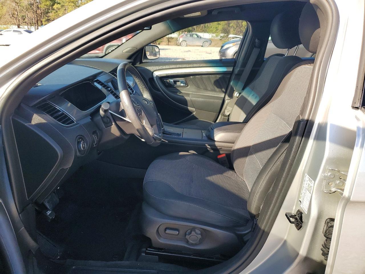 2016 Ford Taurus sel