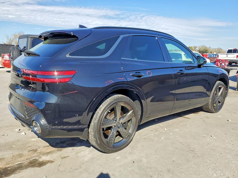 2023 Genesis Gv70 Base