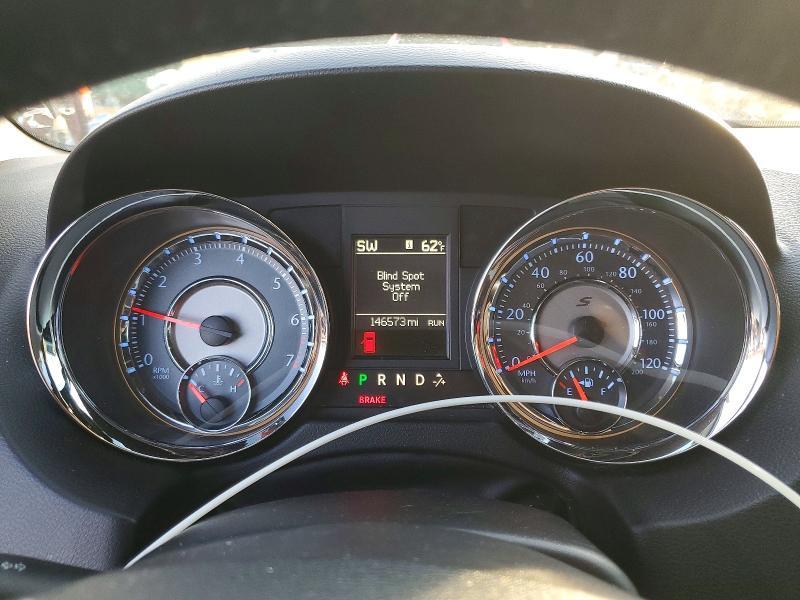 2014 Chrysler Town & Country s