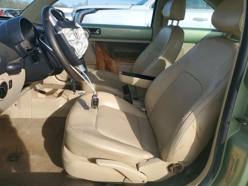 2008 Volkswagen New Beetle s