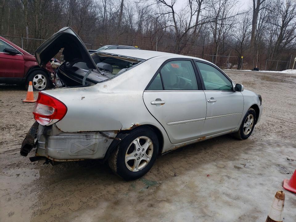 2002 Toyota Camry le
