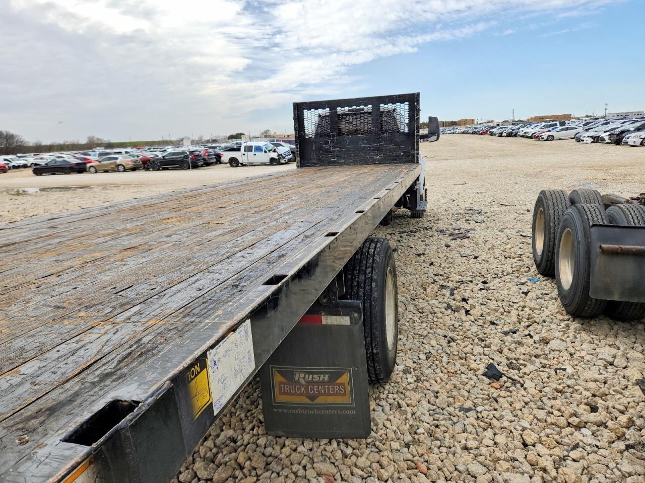 2018 Ford F750 Super Duty Flatbed Truck