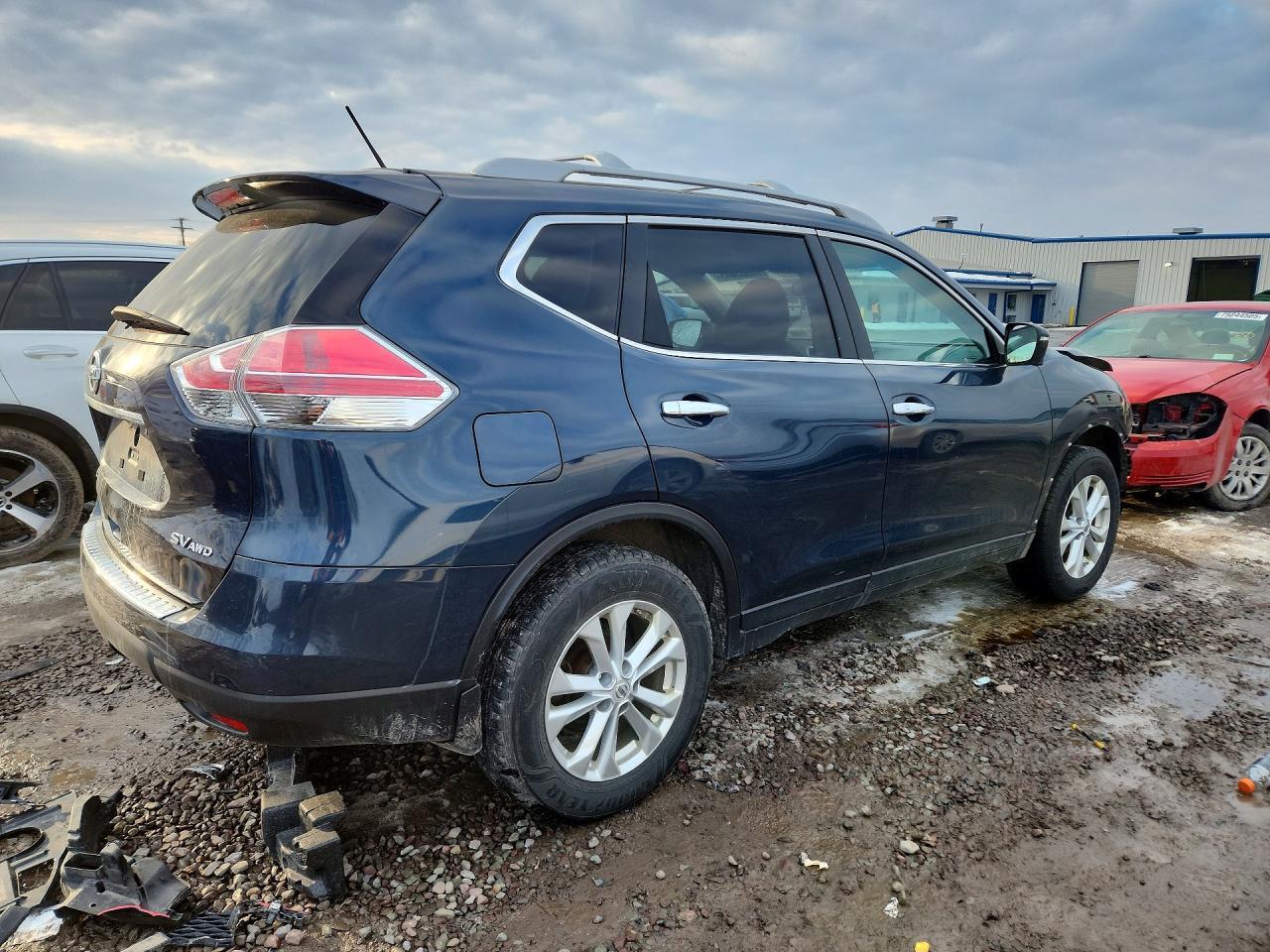 2015 Niss Rogue s
