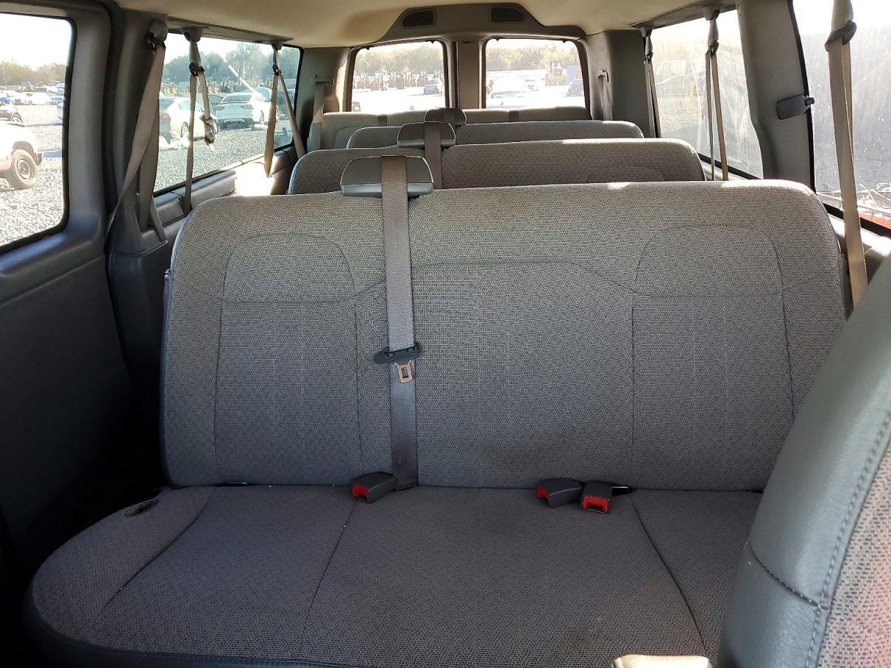 2017 Chevrolet Express G3500 LT