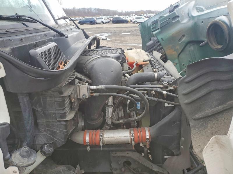 2015 Freigliner 2015 Freightliner BOX Truck