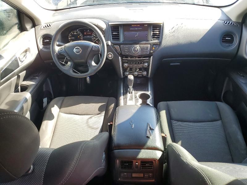 2020 Nissan Pathfinder s