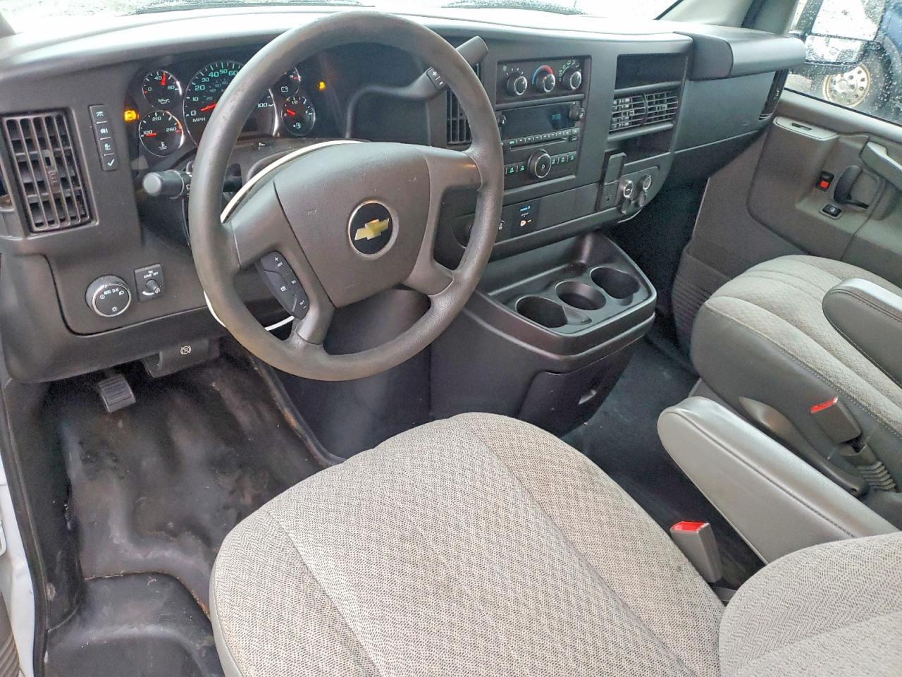 2017 Chevrolet Express 2500 Cargo Delivery Van