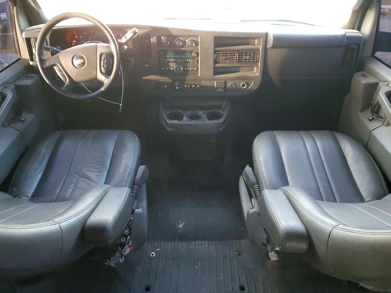 2020 Chevrolet Express 2500 Cargo Delivery van