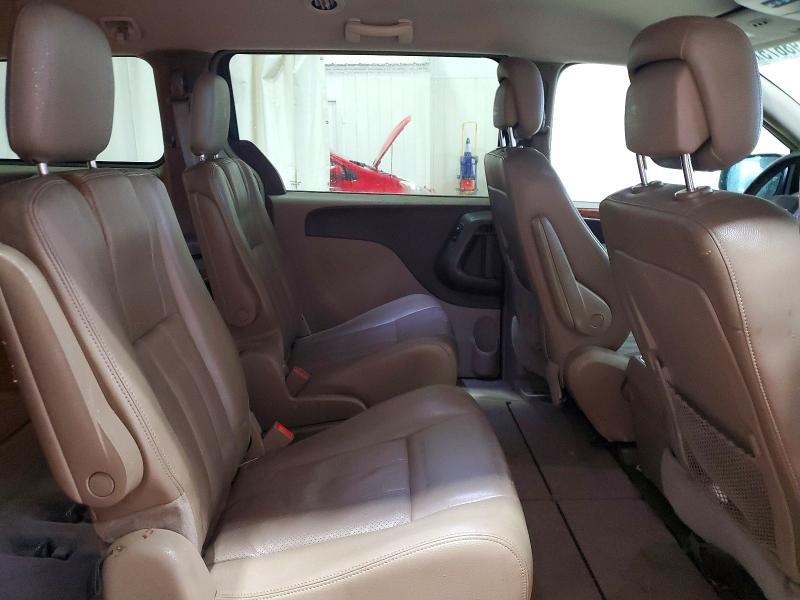 2012 Chrysler Town & Country Touring