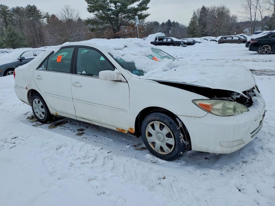 2004 Toyota Camry le