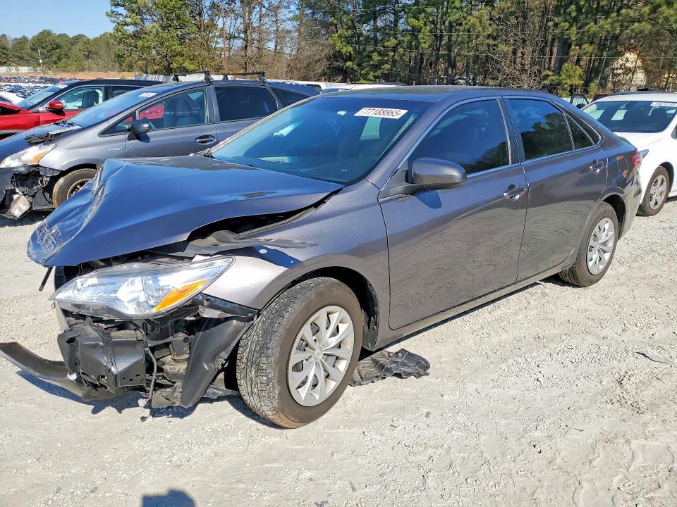2017 Toyota Camry le
