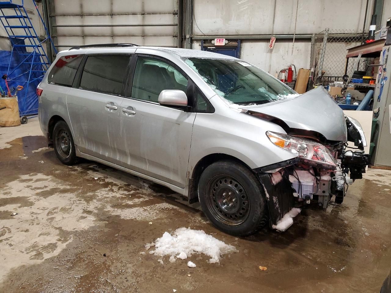 2019 Toyota Sienna le
