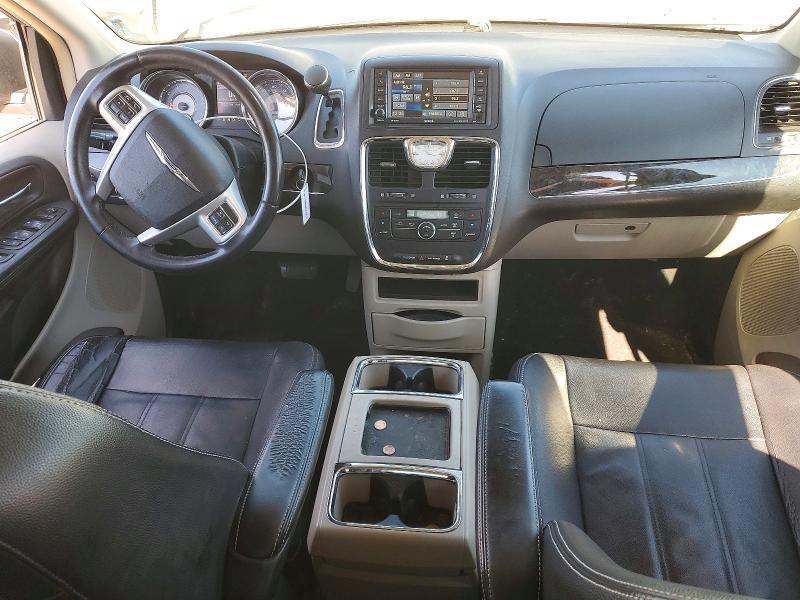 2014 Chrysler Town & Country Touring