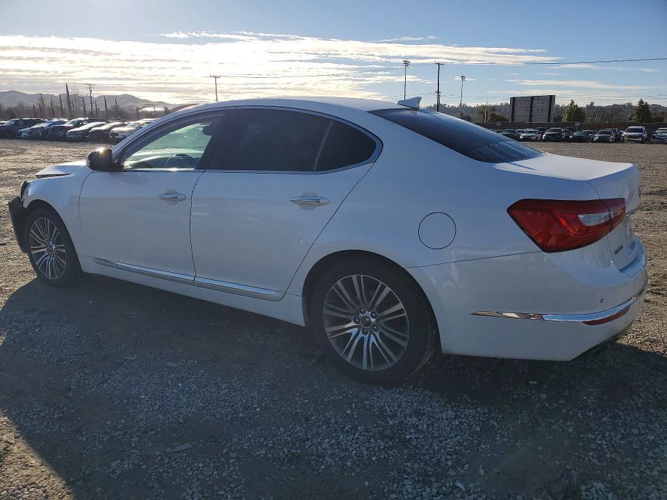 2015 KIA Cadenza Premium