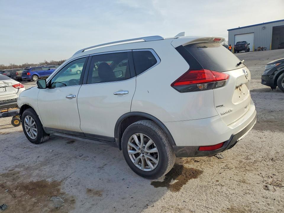 2017 Nissan Rogue sv