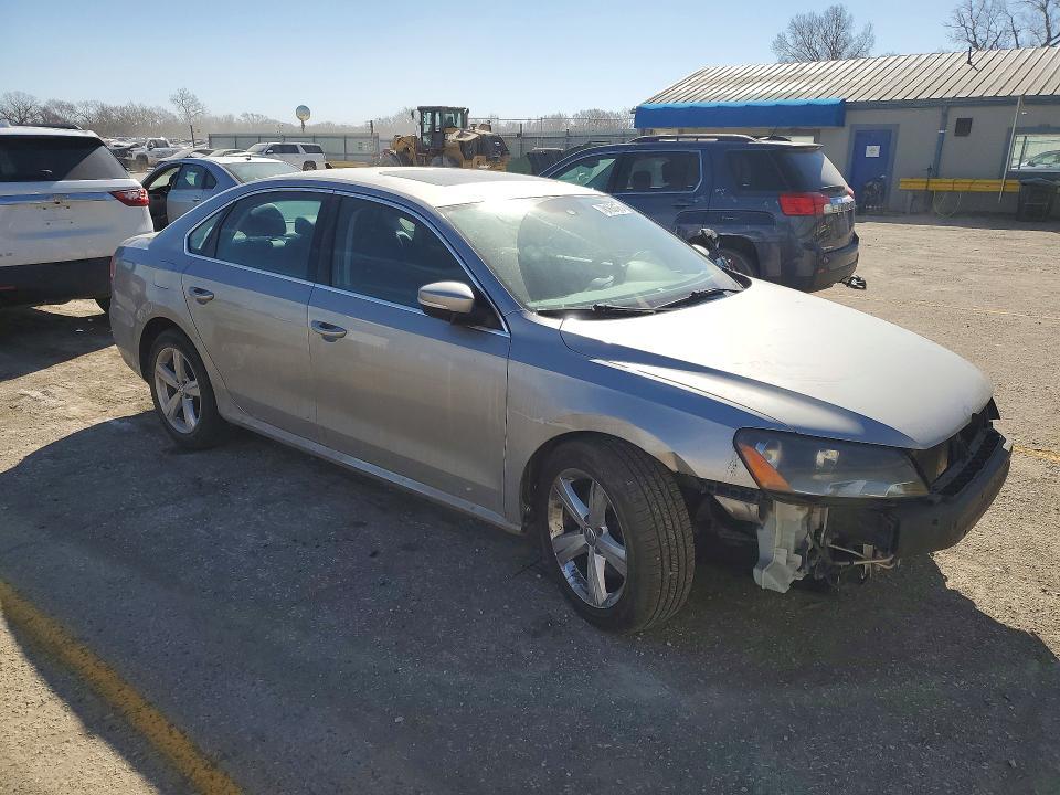 2013 Volkswagen Passat se