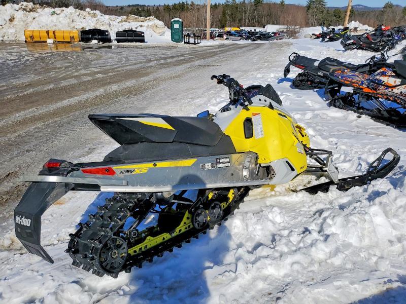 2015 Skidoo MXZ