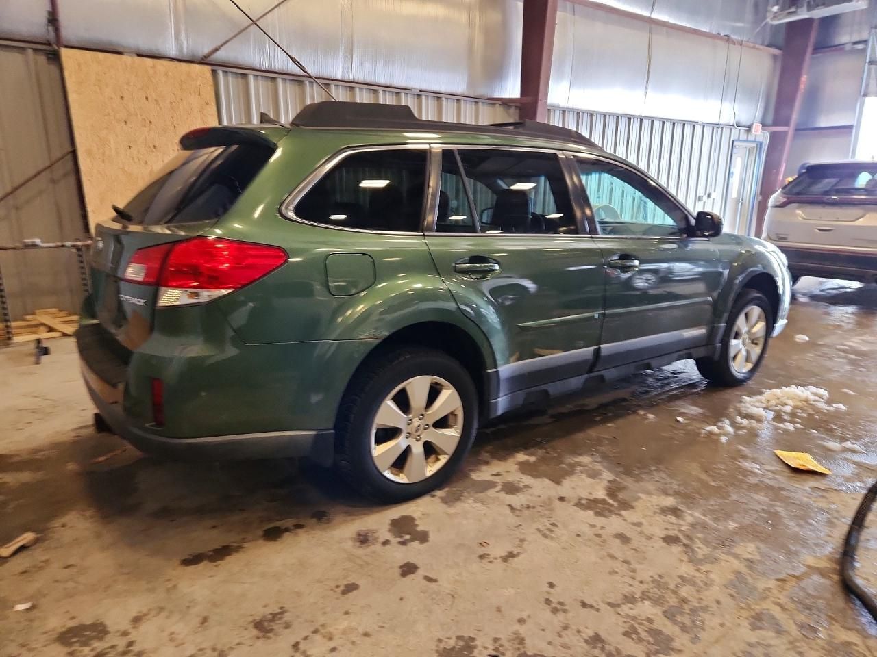 2012 Subaru Outback 2.5i Limited