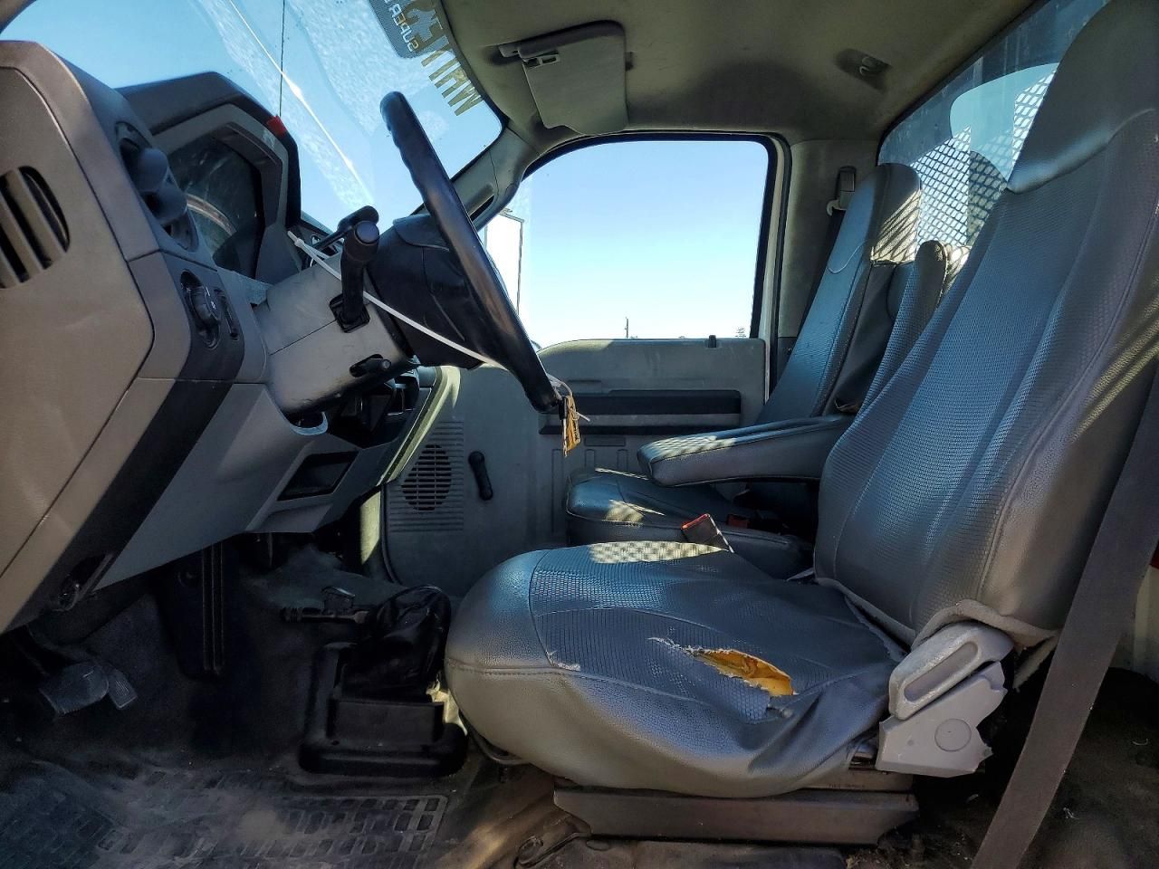 2013 Ford F650 Super Duty Flatbed Truck