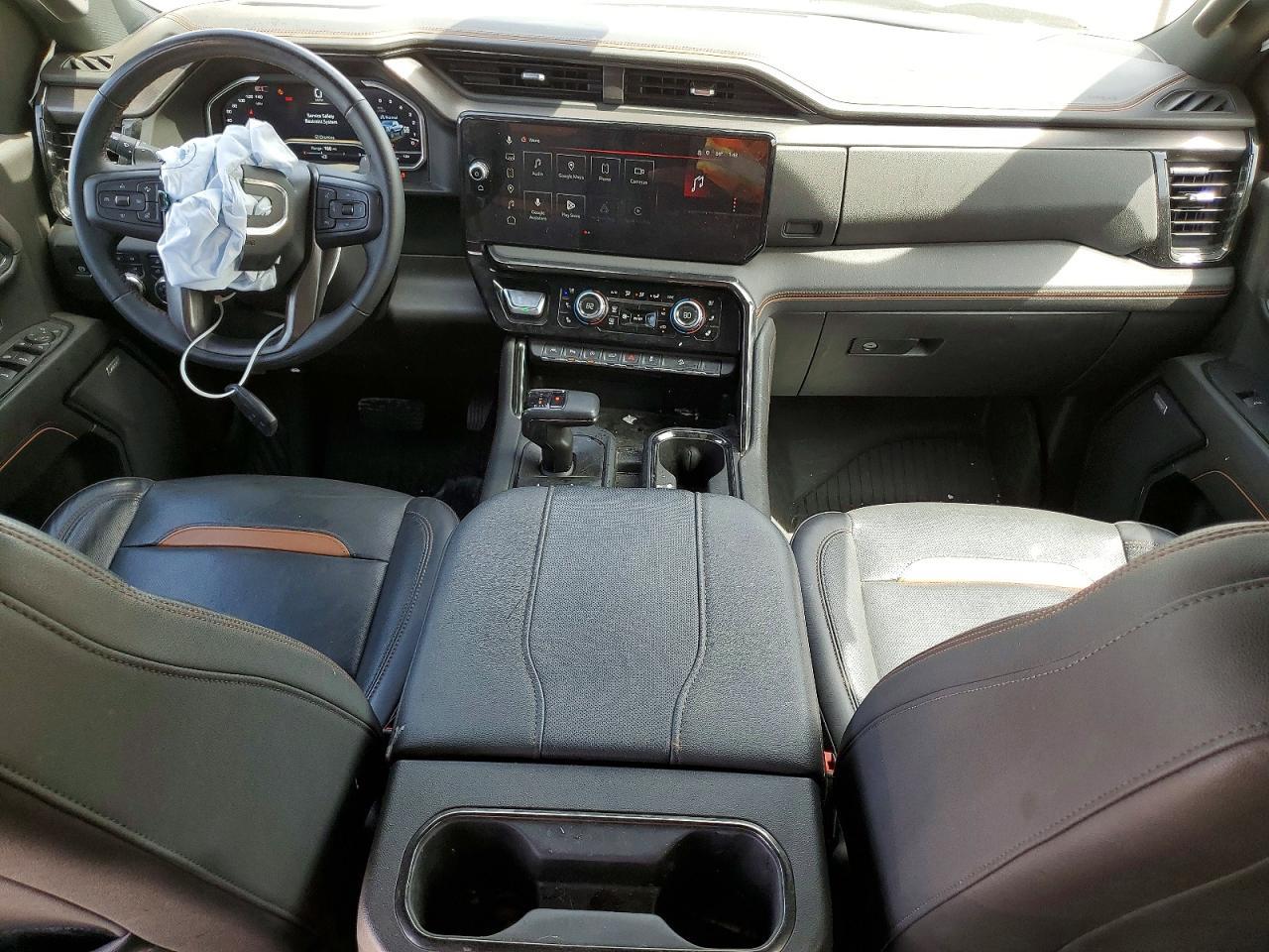 2024 GMC Sierra K1500 AT4
