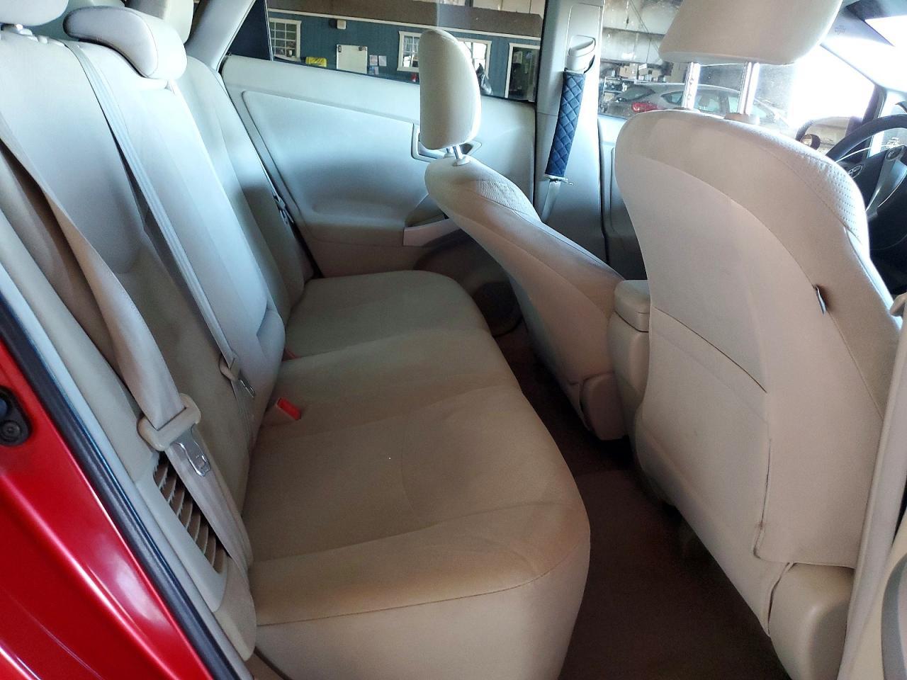 2010 Toyota Prius ii