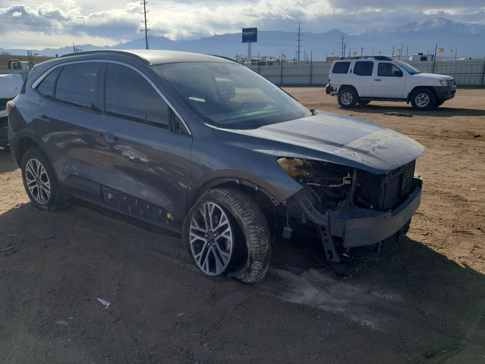 2021 Ford Escape sel