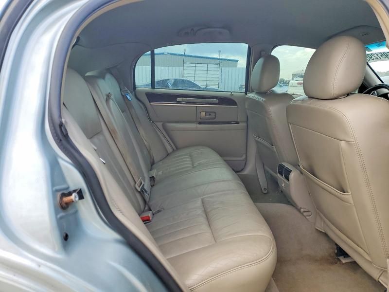 2007 Lincoln Town car Signature