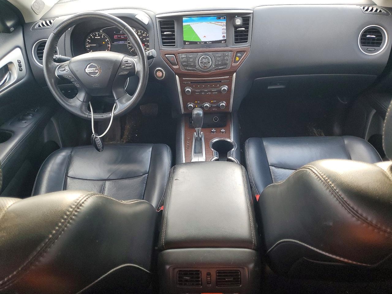 2017 Nissan Pathfinder s