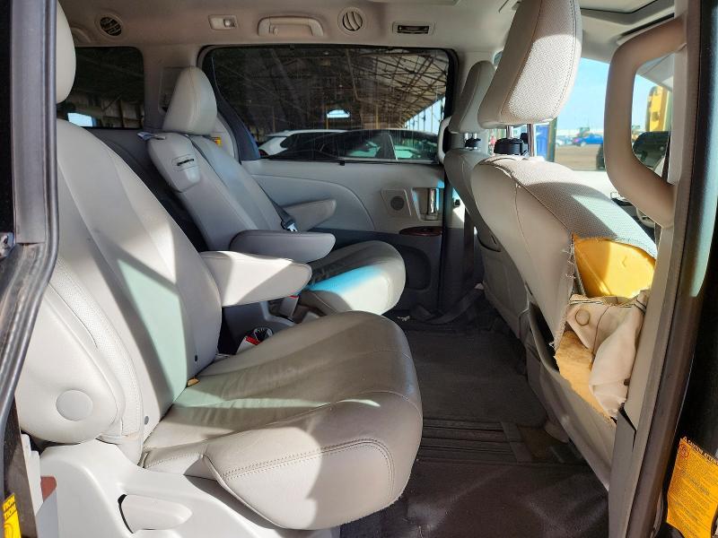 2013 Toyota Sienna xle