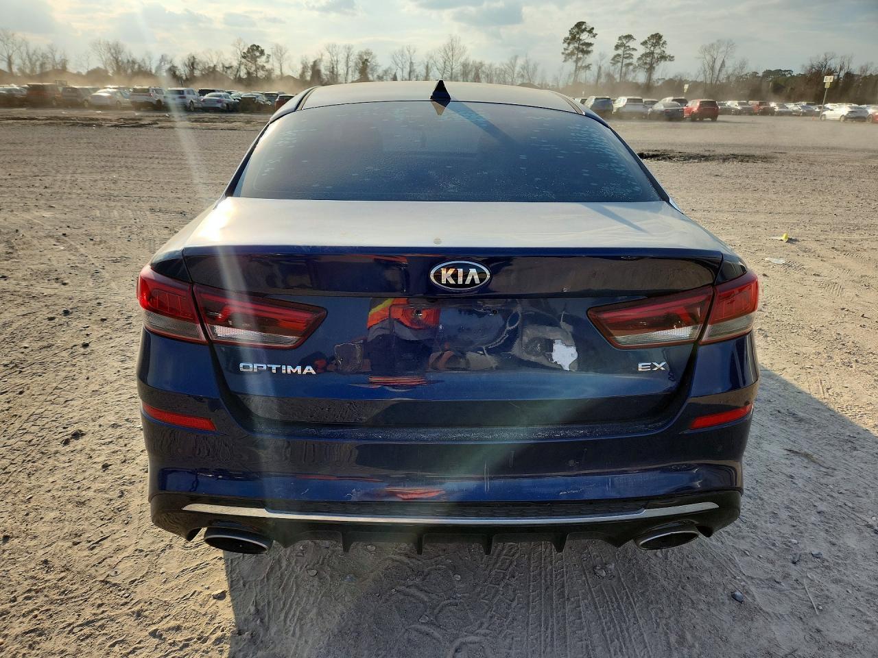 2020 KIA Optima ex