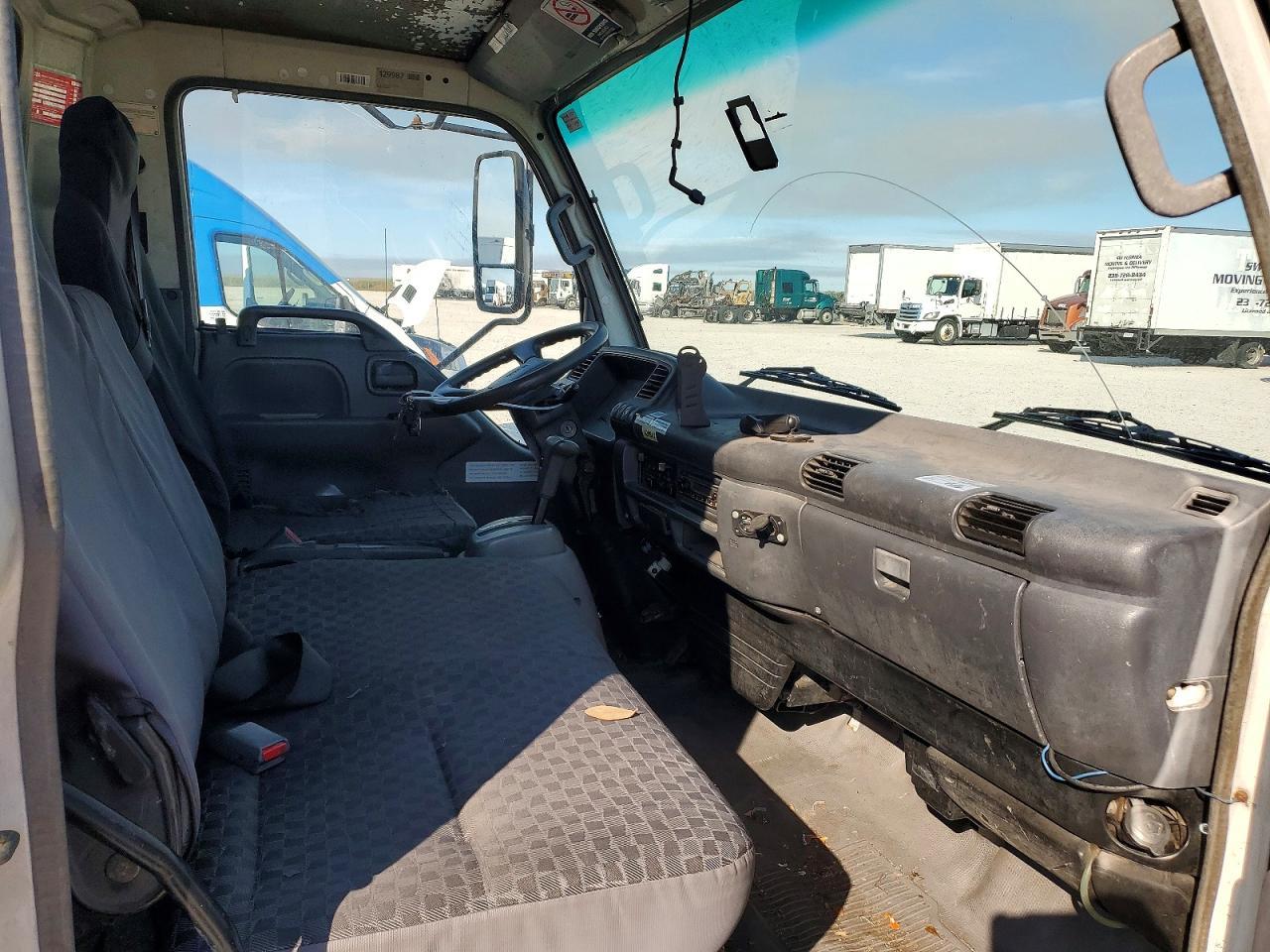 2006 Isuzu NPR BOX Truck