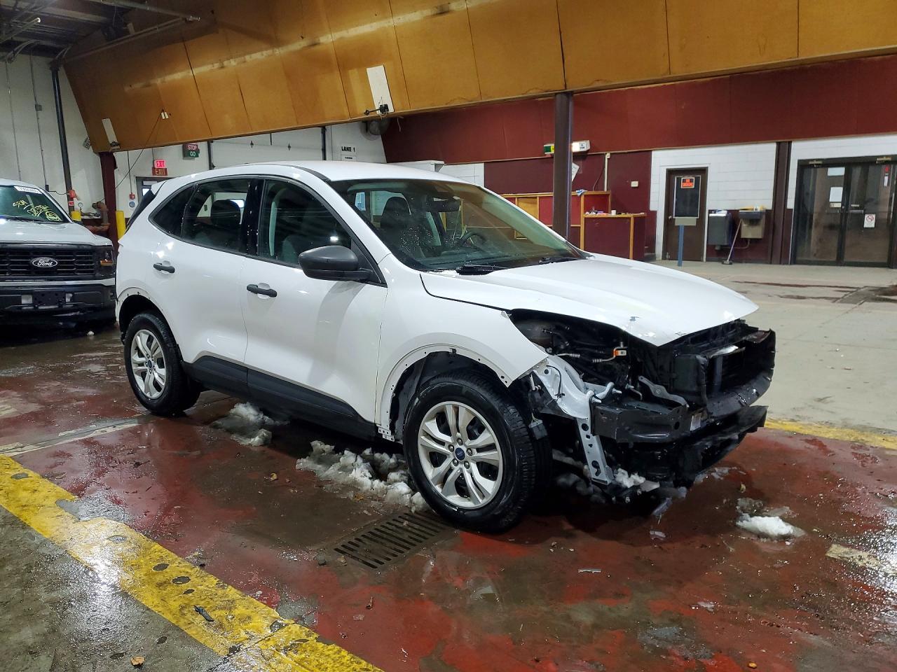 2022 Ford Escape s