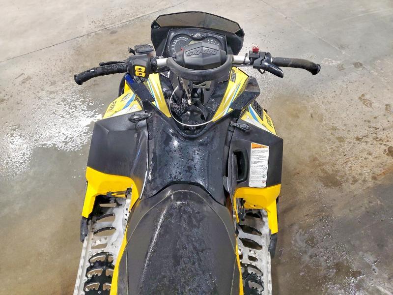 2012 Skidoo Doo  800 Sport