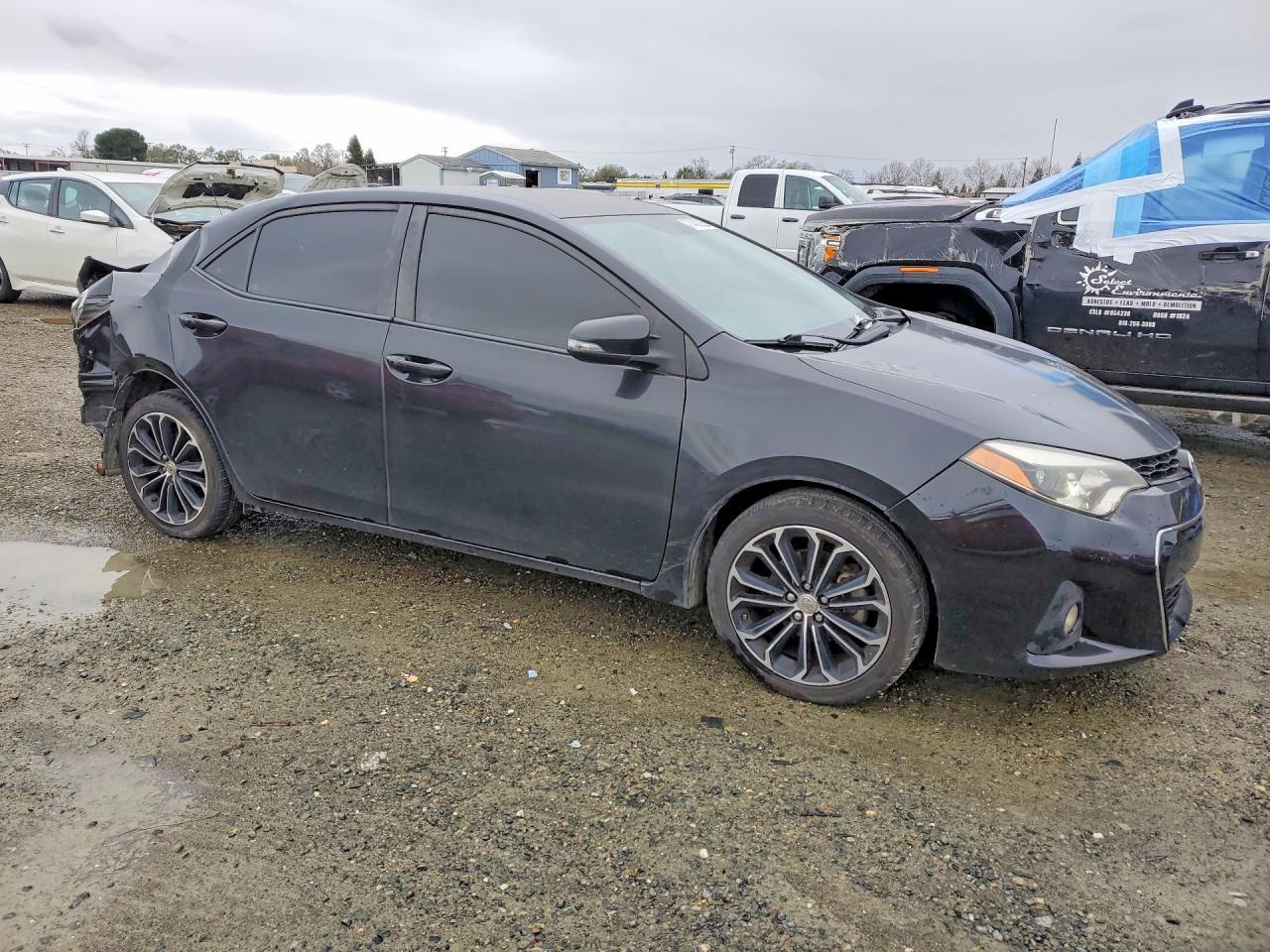 2015 Toyota Corolla l
