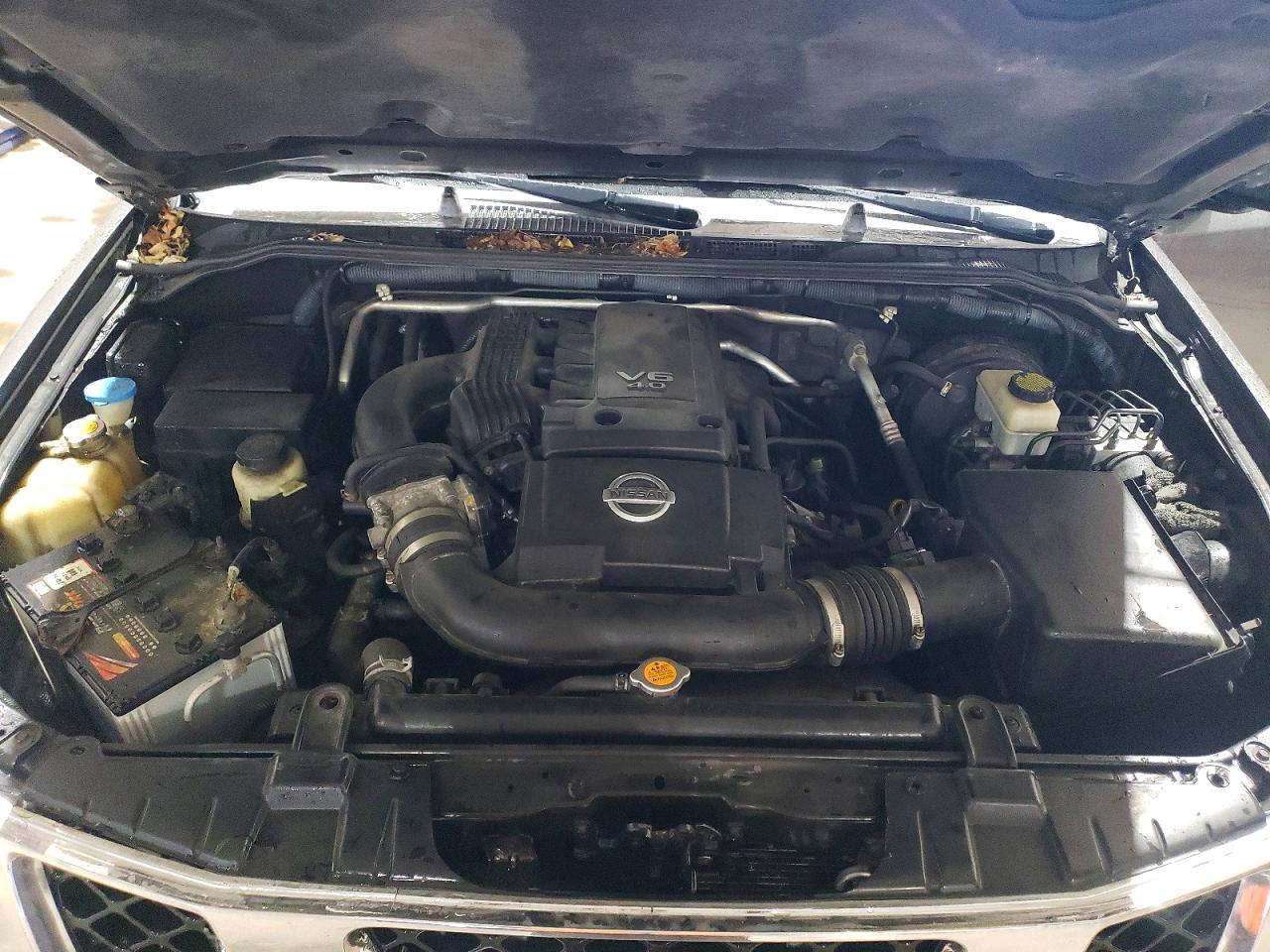 2008 Nissan Frontier Crew cab le