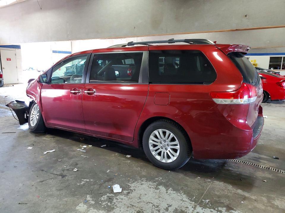 2011 Toyota Sienna xle
