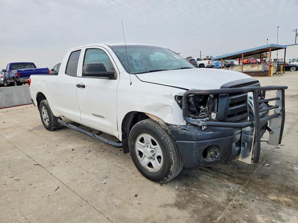 2013 Toyota Tundra Double cab SR5