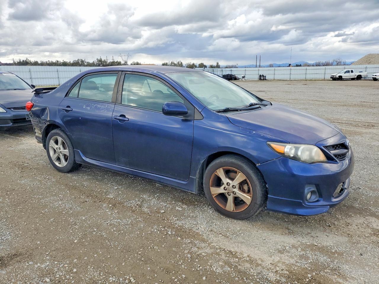 2013 Toyota Corolla s