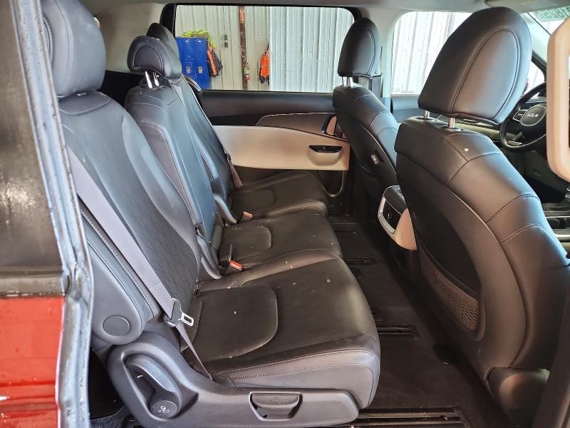 2024 KIA Carnival lx