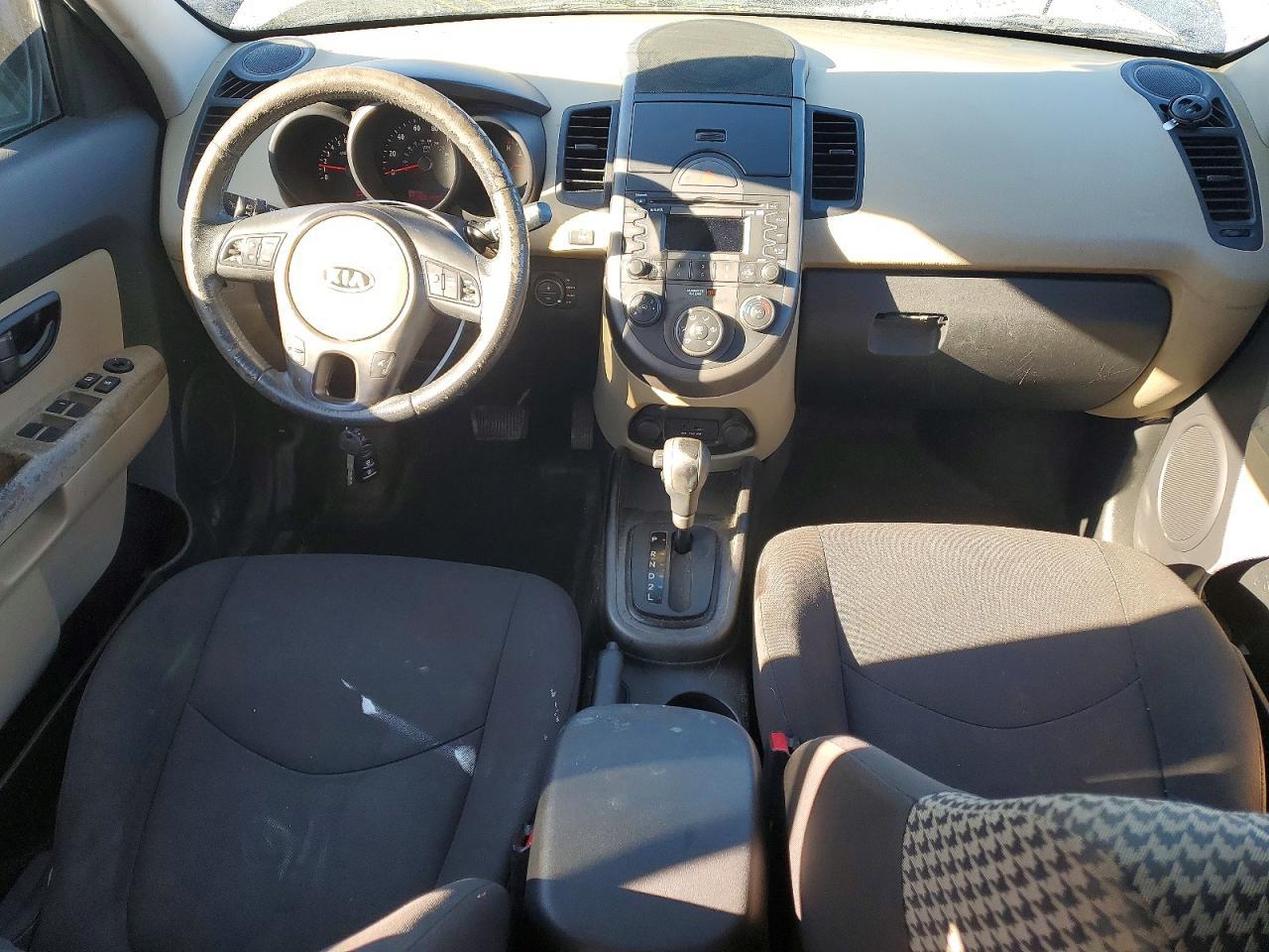 2010 KIA Soul +