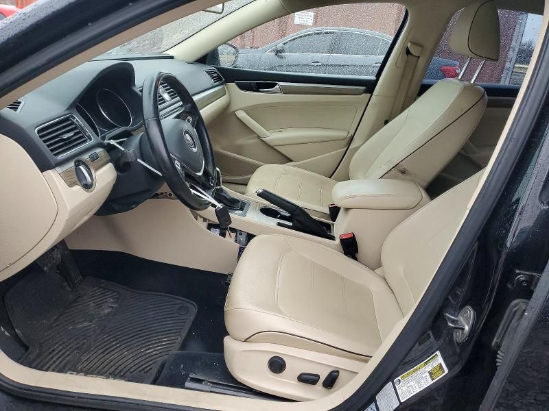 2016 Volkswagen Passat se