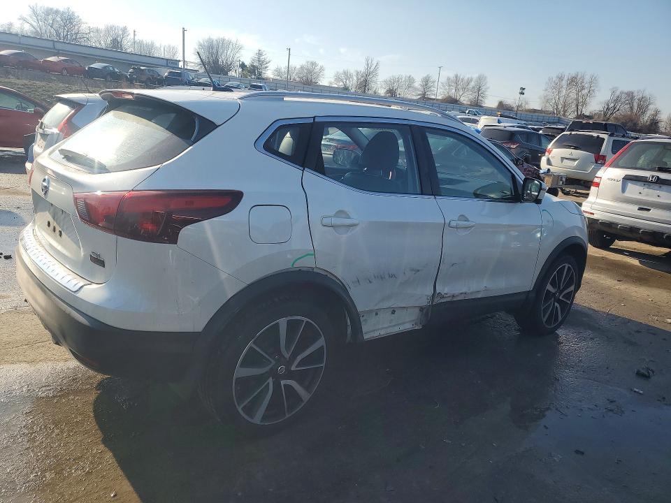 2017 Nissan Rogue Sport s