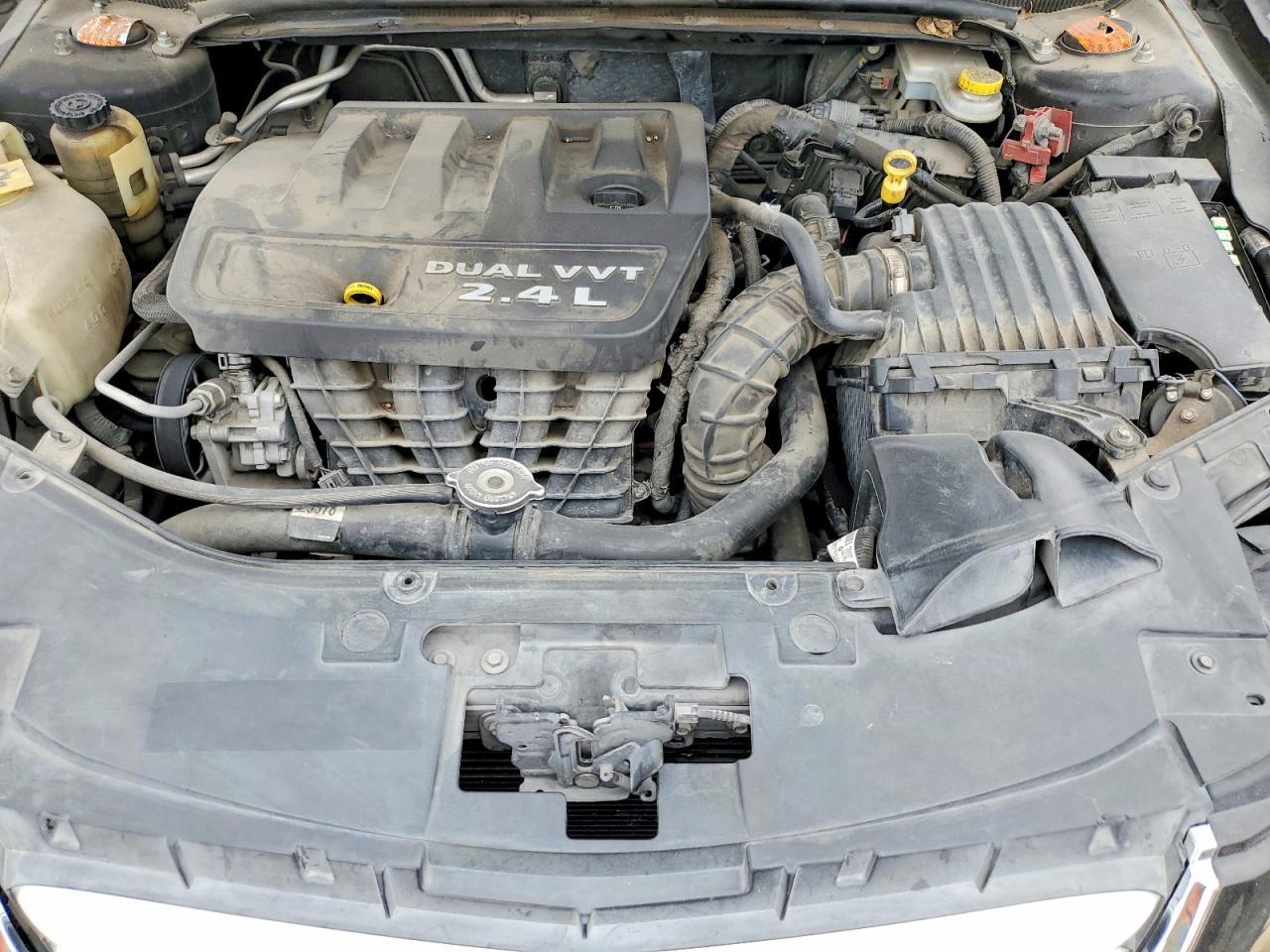 2012 Chrysler 200 lx